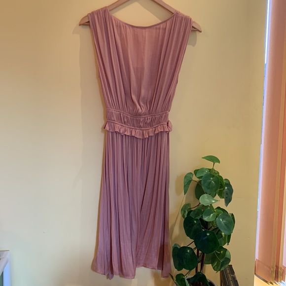 Pretty Pink Dress 🎀 - Picture 4 of 4